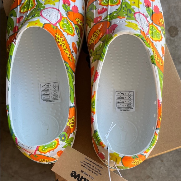 Native Kids Sneakers with Orange and Green Fruit Print size 3 - Picture 6 of 11